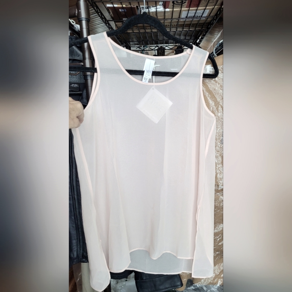 2 /$15  Wynne Layers Sheer Chiffon Tunic Style Sleeveless Top  Sz  XS  NWT